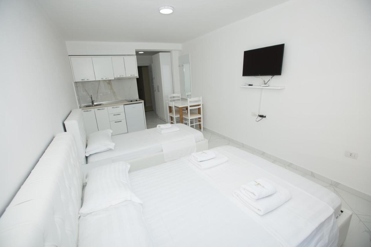 Royal Palace Aparthotel เลเจอ ภายนอก รูปภาพ